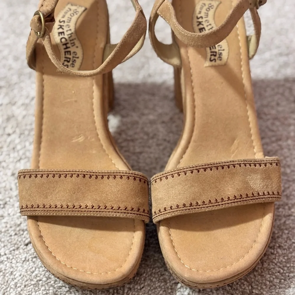 Vtg. Skechers Y2K “ Somethin Else” Suede Platform Heels Size 11 Tan - Picture 7 of 13